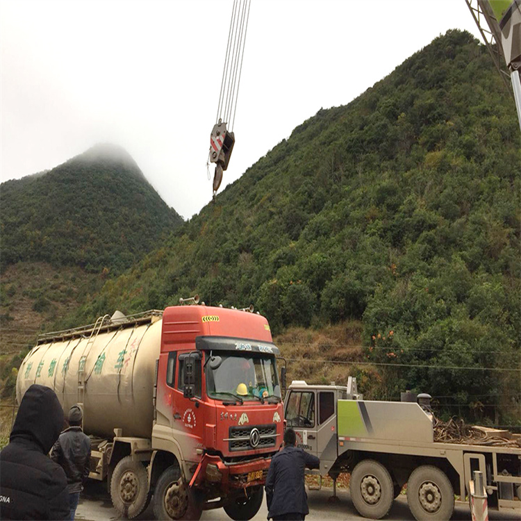 繁昌道路救援大型车辆吊装